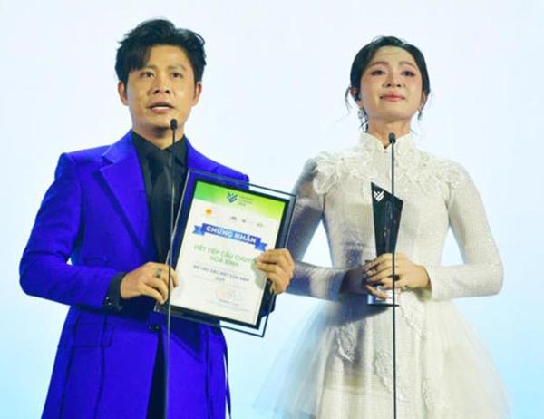 Viết tiếp câu chuyện hòa bình đoạt Giải Bài hát đặc biệt của năm 2025