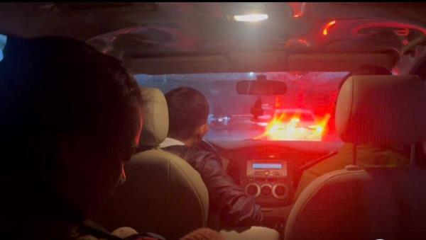 Công an Quảng Ngãi kịp thời đưa bé 6 tuổi bị bỏng nặng đi cấp cứu trong đêm