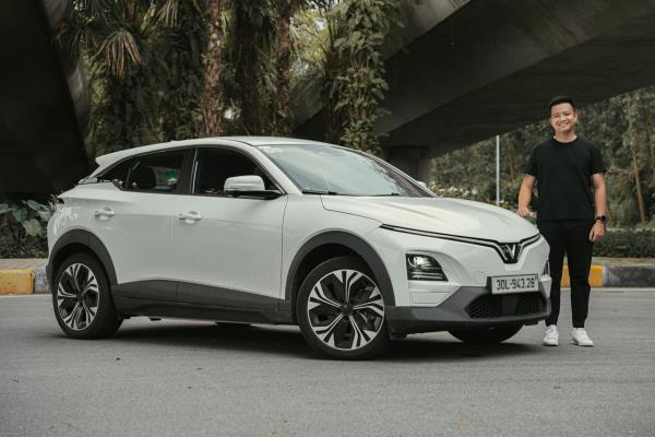 Bỏ qua Mazda CX-5 chọn VinFast VF 6, người dùng chia sẻ: Đẹp từ trong ra ngoài, chi phí tiết kiệm, dịch vụ hậu mãi quá xuất sắc