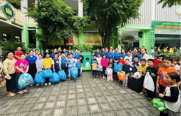 Lan tỏa thói quen sống xanh, tinh thần sẻ chia trong học sinh Đà Nẵng qua mô hình Chuyến xe Kế hoạch nhỏ