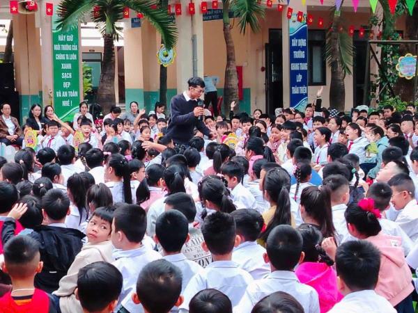 Hơn 1.300 học sinh được tuyên truyền phòng, chống dịch theo mùa