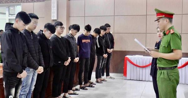 Khởi tố nhóm thanh thiếu niên hỗn chiến trên phố Đà Nẵng trong đêm