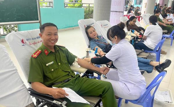 Thu nhận hơn 350 đơn vị máu tại Ngày hội hiến máu tình nguyện phường An Khê