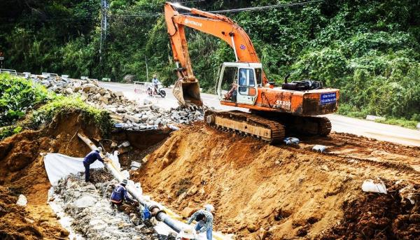 39 tỷ đồng cho công tác sửa chữa khẩn cấp đường sá bị hư hỏng do bão lũ gây ra
