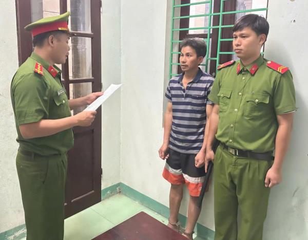 Công an xã Trà Tập truy bắt đối tượng trộm sâm Ngọc Linh