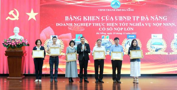 Ngành Thuế Đà Nẵng hoàn thành vượt mức toàn diện nhiệm vụ thu ngân sách năm 2025