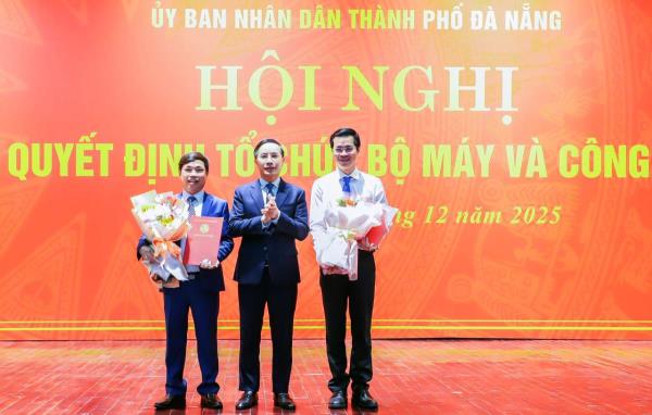 Công bố các quyết định sắp xếp, sáp nhập các ban quản lý dự án