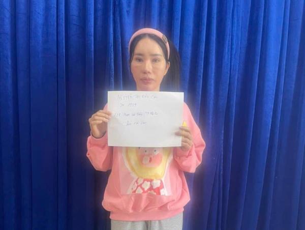 Má mì đang chờ hầu tòa vẫn tiếp tục nuôi gái bán dâm