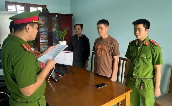 Kết đắng cho cán bộ Văn phòng đăng ký đất đai nhận hối lộ 2 bụi sim cảnh