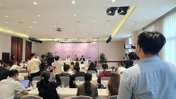 Họp báo của Hằng Du Mục, Quang Linh Vlogs: Chưa được cơ quan quản lý chấp thuận