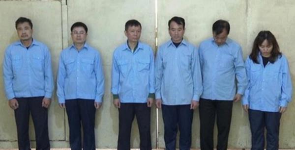 Bắt nhóm cán bộ ‘liên kết nhận hối lộ để ‘bảo kê cho xây dựng trái phép