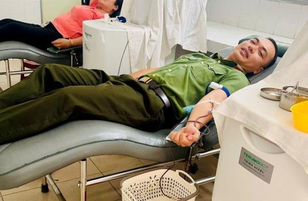 3 cán bộ Công an Quảng Nam hiến máu cứu bệnh nhân nguy kịch