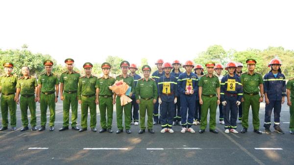 Công an TP Đà Nẵng xuất quân tham gia Hội thi Thể thao Nghiệp vụ chữa cháy và cứu nạn, cứu hộ