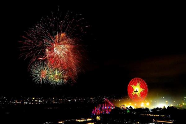 Hoành tráng chương trình nghệ thuật đặc biệt Những nhịp cầu vươn tới tương lai