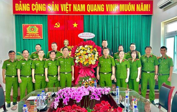 Lãnh đạo Công an TP Đà Nẵng chúc mừng Ngày truyền thống lực lượng Cảnh sát cơ động