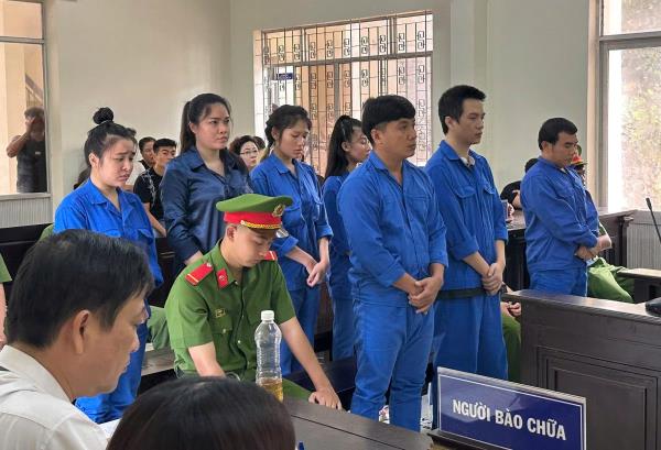 Lắc trong bar chưa thỏa, nhóm con nghiện tiếp tục thuê ViLla bay xuyên đêm