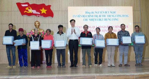 Chủ nhiệm Ủy ban Kiểm tra Trung ương Nguyễn Duy Ngọc thăm Di tích Ban Kiểm tra Khu ủy Khu 5