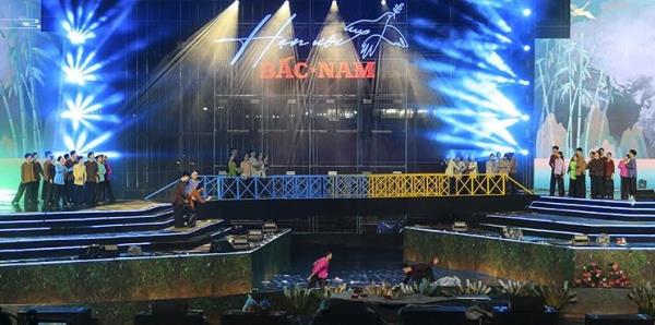 Hẹn ước Bắc – Nam- Bản anh hùng ca nhắc nhớ lời thề non sông