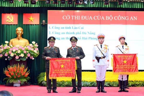 Bình yên nơi miền chân sóng…