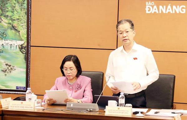 Đoàn đại biểu Quốc hội thành phố thảo luận, góp ý các dự án luật