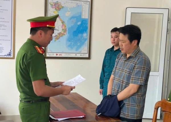 Bắt tạm giam Giám đốc Công ty CP Trung Trung Bộ