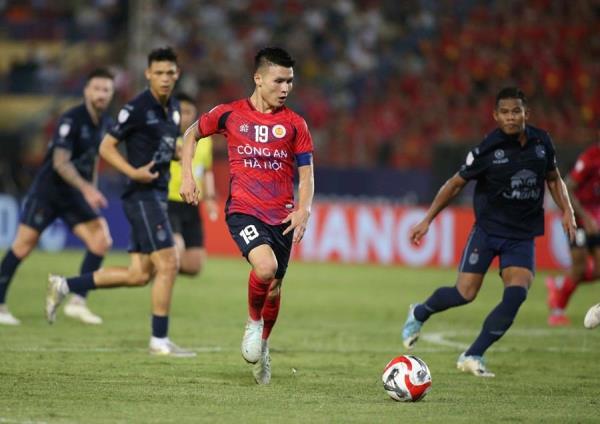 CLB Công an Hà Nội hòa Buriram United 2-2