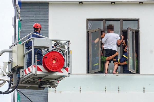 Công an TP Đà Nẵng kịp thời ngăn chặn vụ nhảy lầu tại nhà nghỉ