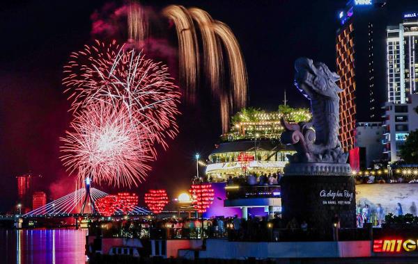Đà Nẵng - Thành phố pháo hoa vươn mình trên bản đồ lễ hội quốc tế
