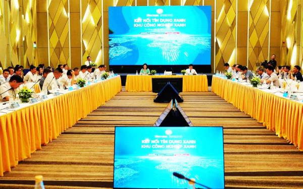 Đẩy mạnh tín dụng xanh để xanh hóa các khu công nghiệp