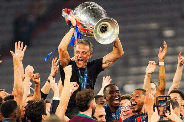 PSG vô địch Cúp C1, Luis Enrique khiến Mbappe đau lòng