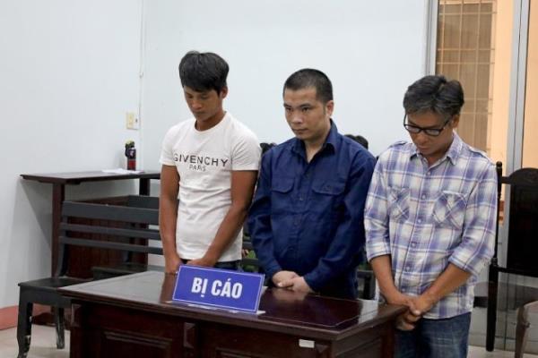 Kẻ bán, người mua cùng lãnh án