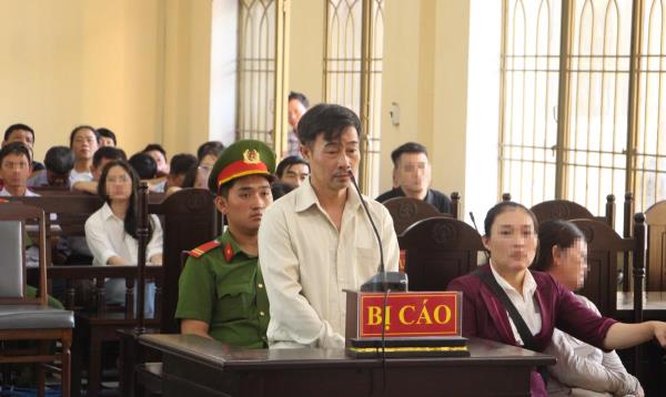 Xét xử ma men đâm anh vợ tử vong đúng ngày mùng 1 Tết