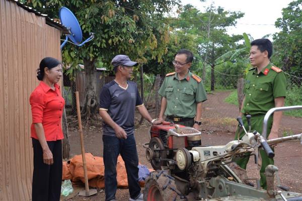 Người hồi hương lên án kẻ lừa đảo vượt biên