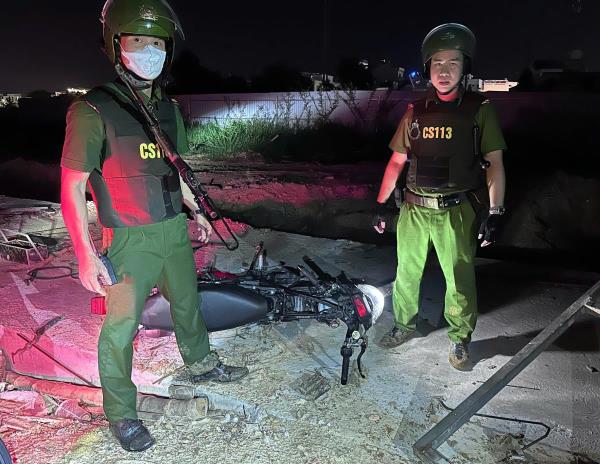 Cảnh sát 113 Đà Nẵng nổ súng chỉ thiên, truy đuổi nhóm thanh niên mang hung khí gây rối lúc rạng sáng