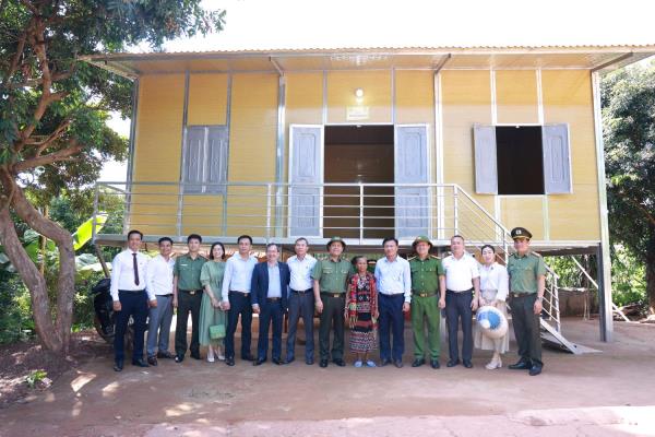 Chương trình xóa nhà tạm, nhà dột nát tỉnh Quảng Trị về đích sớm