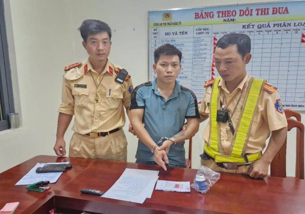 Tuần tra gặp con nghiện