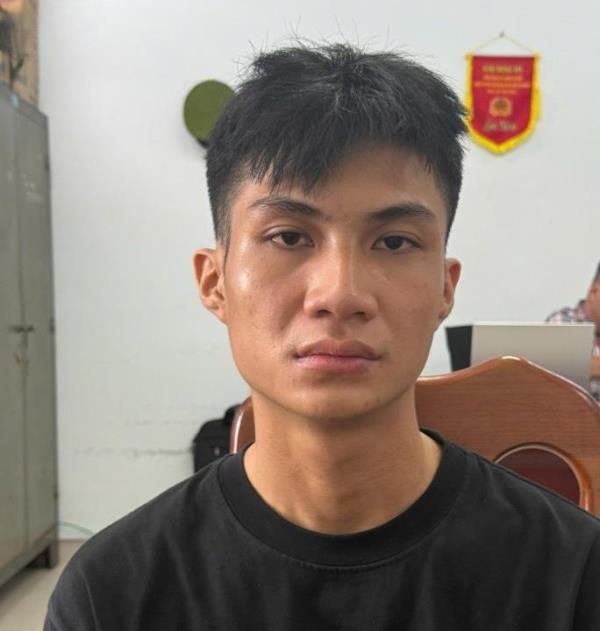 Truy bắt đối tượng gây ra vụ cướp giật táo tợn trước cổng ký túc xá