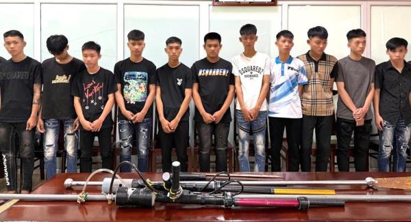 Quyết liệt xử lý các nhóm thanh thiếu niên mang theo hung khí, phóng xe máy bạt mạng trên đường