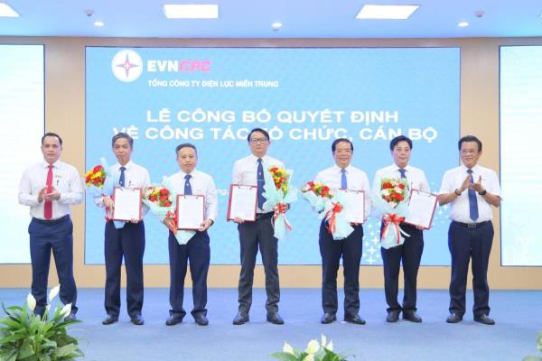 Tổng Cty Điện lực miền Trung công bố quyết định thành lập 6 Cty Điện lực sau sáp nhập