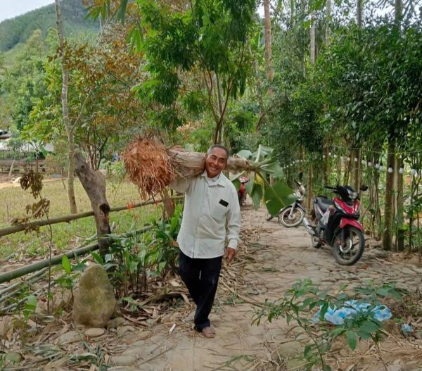 Người cựu chiến binh hơn 30 năm gắn bó với bà con Cơ Tu