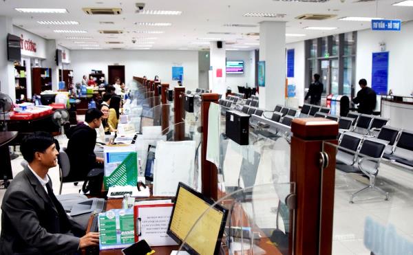 Niêm yết công khai, đầy đủ, kịp thời các thủ tục hành chính