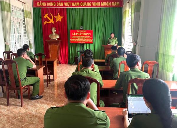 Công an xã Đắk Song phát động đợt thi đua đặc biệt chào mừng Đại hội Đảng các cấp