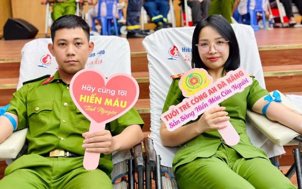 Tuổi trẻ Công an Đà Nẵng rạng rỡ trong Ngày hội Giọt hồng người chiến sĩ