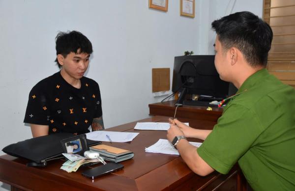 4 giờ truy xét đối tượng cướp giật tài sản của du khách nước ngoài