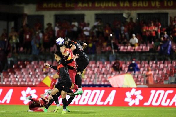 Vòng 2 V-League 2025/26: Tăng độ khó cho tân binh