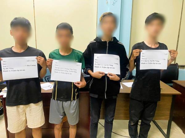 Nhóm vạc đêm chuyên săn… bình ắc-quy