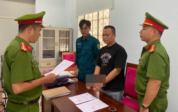 Khởi tố, bắt giam đối tượng hành hung bạn nhậu