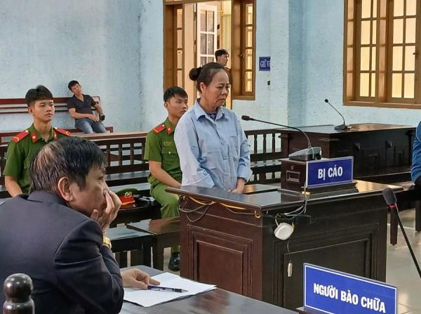 Lừa tiền tỷ trả 12 năm tù