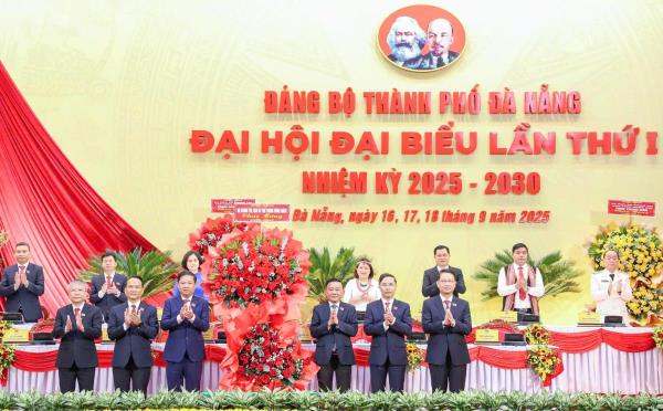 Nỗ lực xây dựng Đà Nẵng ngày càng giàu đẹp, văn minh, hiện đại, nghĩa tình