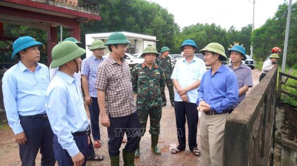 Quảng Trị cho học sinh nghỉ học ngày 29-9 để tránh bão số 10